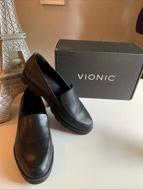 Vionic Black Nappa Leather Kensley Loafers